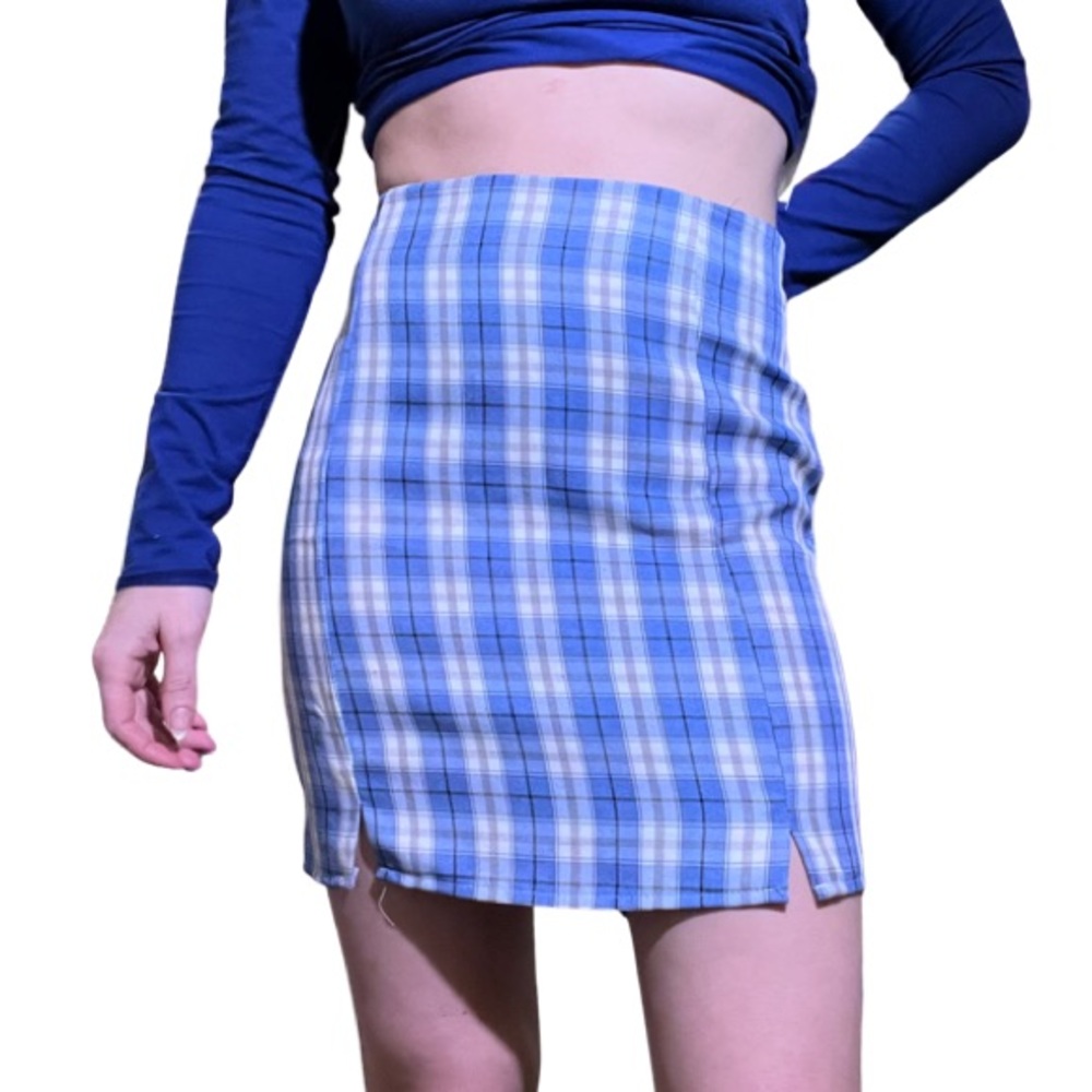 Blue plaid skirt with two slits